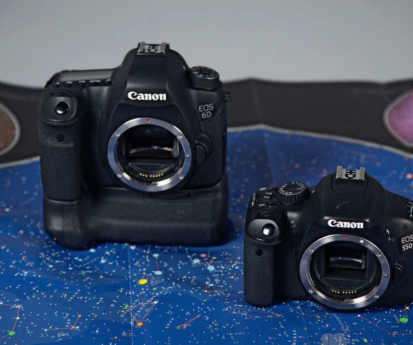 Les appareils reflex conviennent pour de nombreux domaines d’utilisation en astrophotographie. Et l’offre est vaste : elle va des modèles bon marché avec capteur APS-C, aux caméras plein format de grande qualité dotées de très nombreuses fonctions (pour débuter en astrophotographie, les modèles bon marché suffisent souvent). U. Dittler