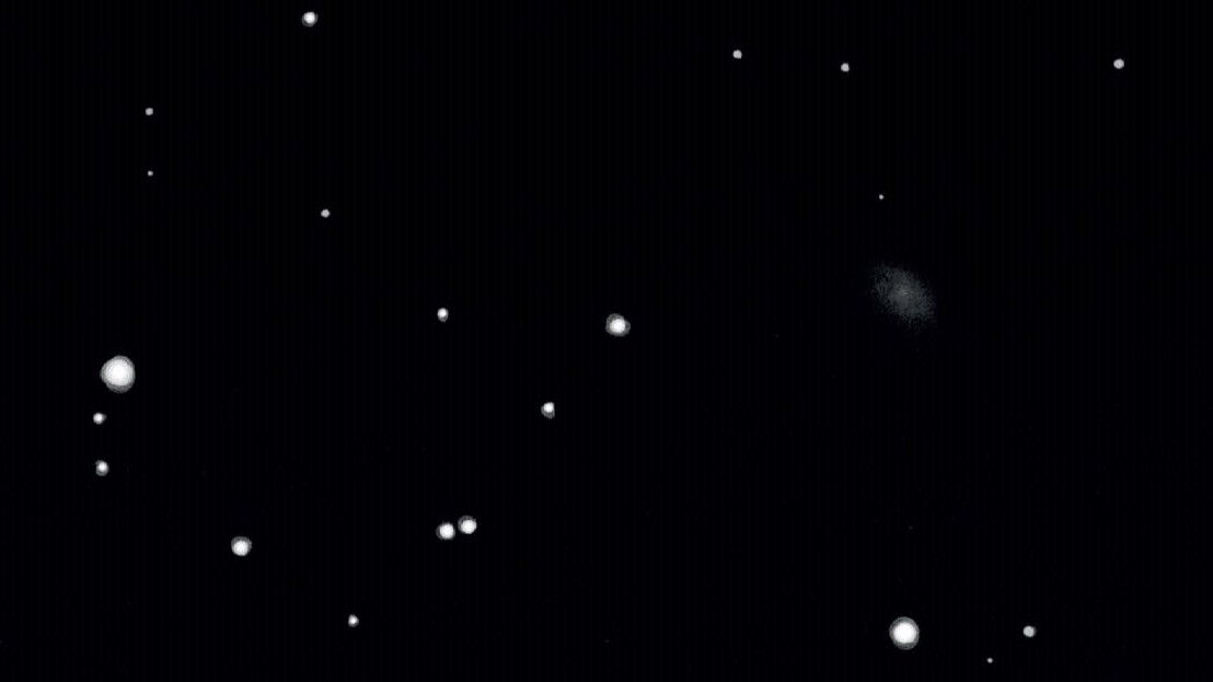 L'astérisme Collinder 21 qui, en fait, fait déjà partie de la constellation du Triangle. Photo réalisée à l’aide d’un télescope de Newton de 8 pouces, à un grossissement de 124x. Uwe Glahn