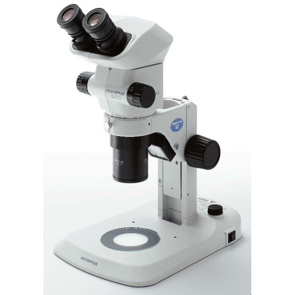 Microscope stéréo zoom Evident Olympus SZX7, trino, 0.8x-5.6x, avec lumière réfléchie et transmise