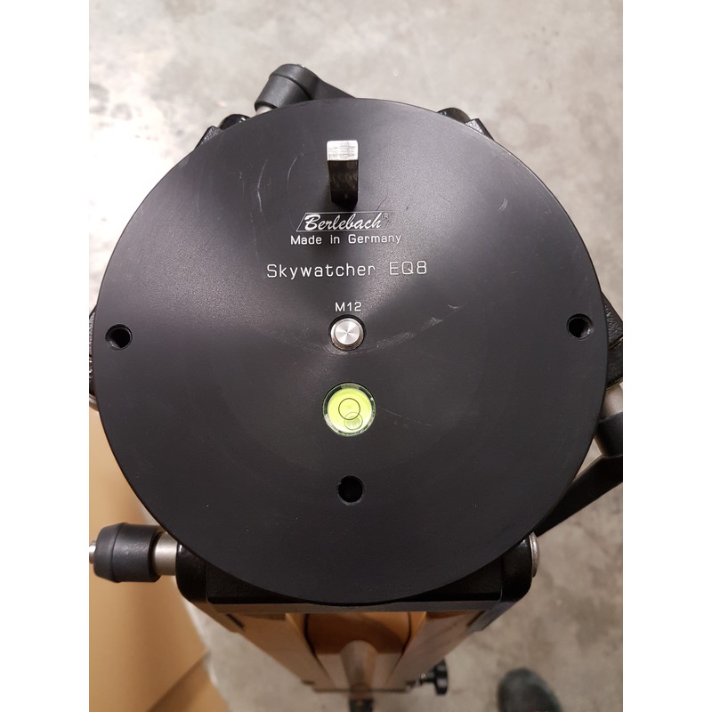 Berlebach Holz-Dreibeinstativ PLANET für EQ8 (gebraucht)