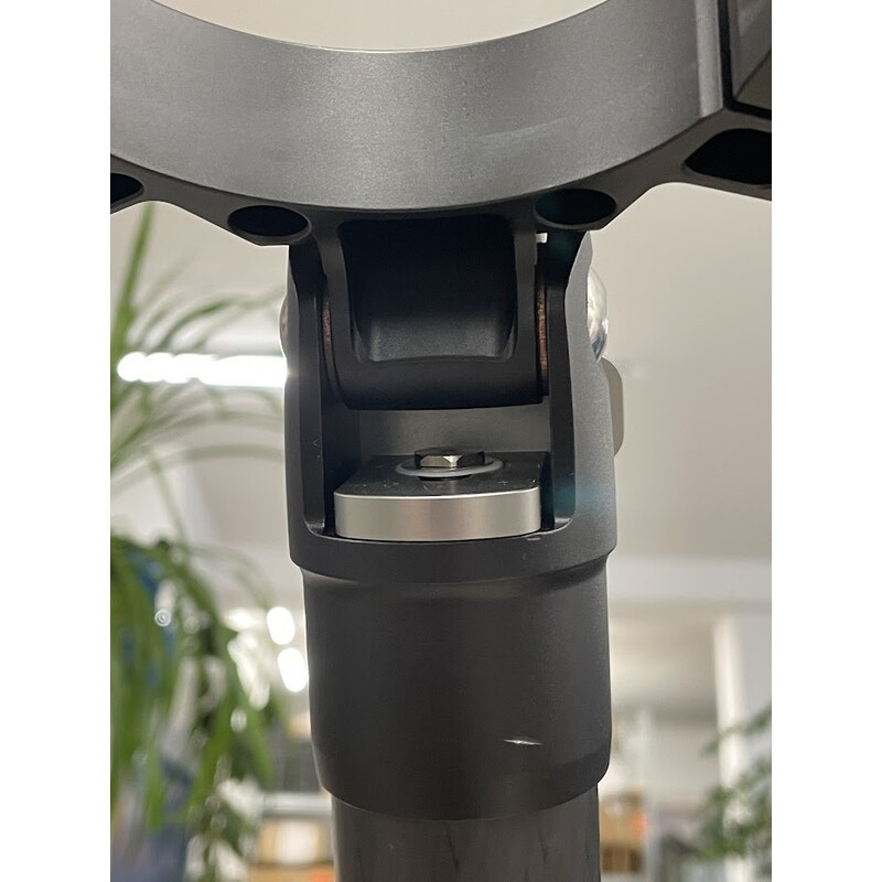 Omegon Pro 40mm Carbon-Dreibeinstativ (Normale Gebrauchsspuren)
