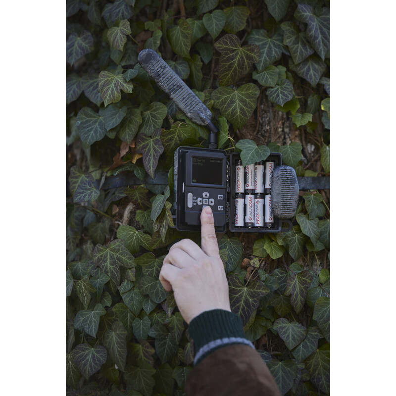 Appareil-photo spécial gibier ZEISS Kit Secacam 5 & boîtier métallique & panneau solaire