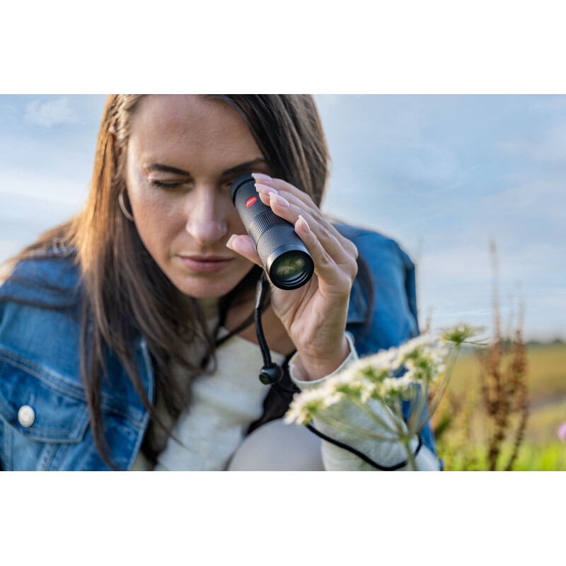 Monoculaire Leica Monovid 8x25 noir revêtu de cuir